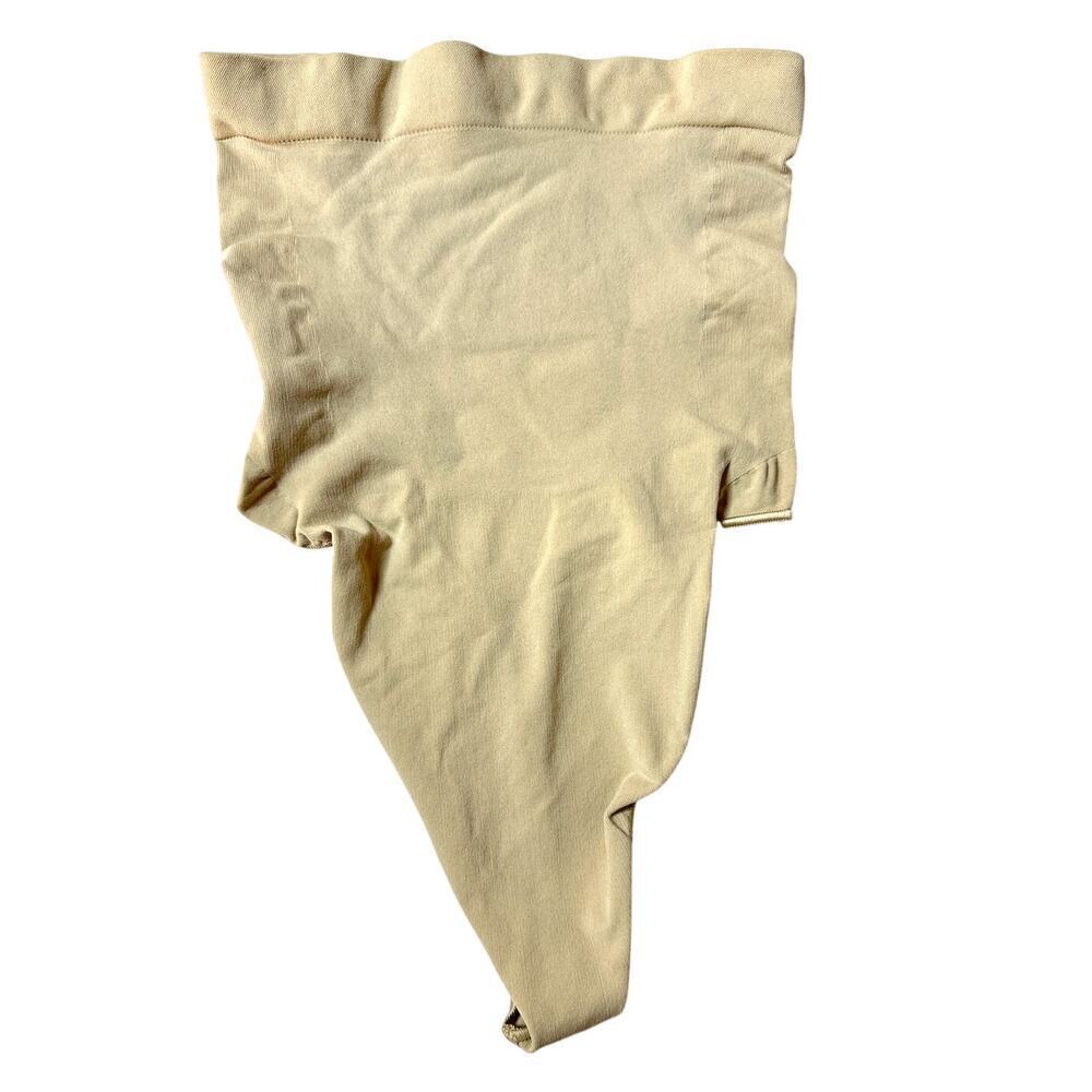 SKIMS Everyday Sculpt High Waist Thong Compression Shapewear in Clay Tan Medium